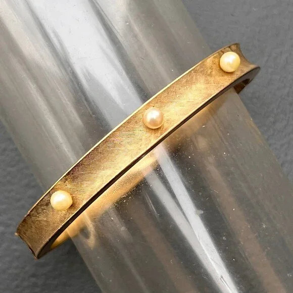 Art Deco Gold Filled Brushed gold filled Cultured pearl Bangle Bracelet . Winar - Picture 2 of 10